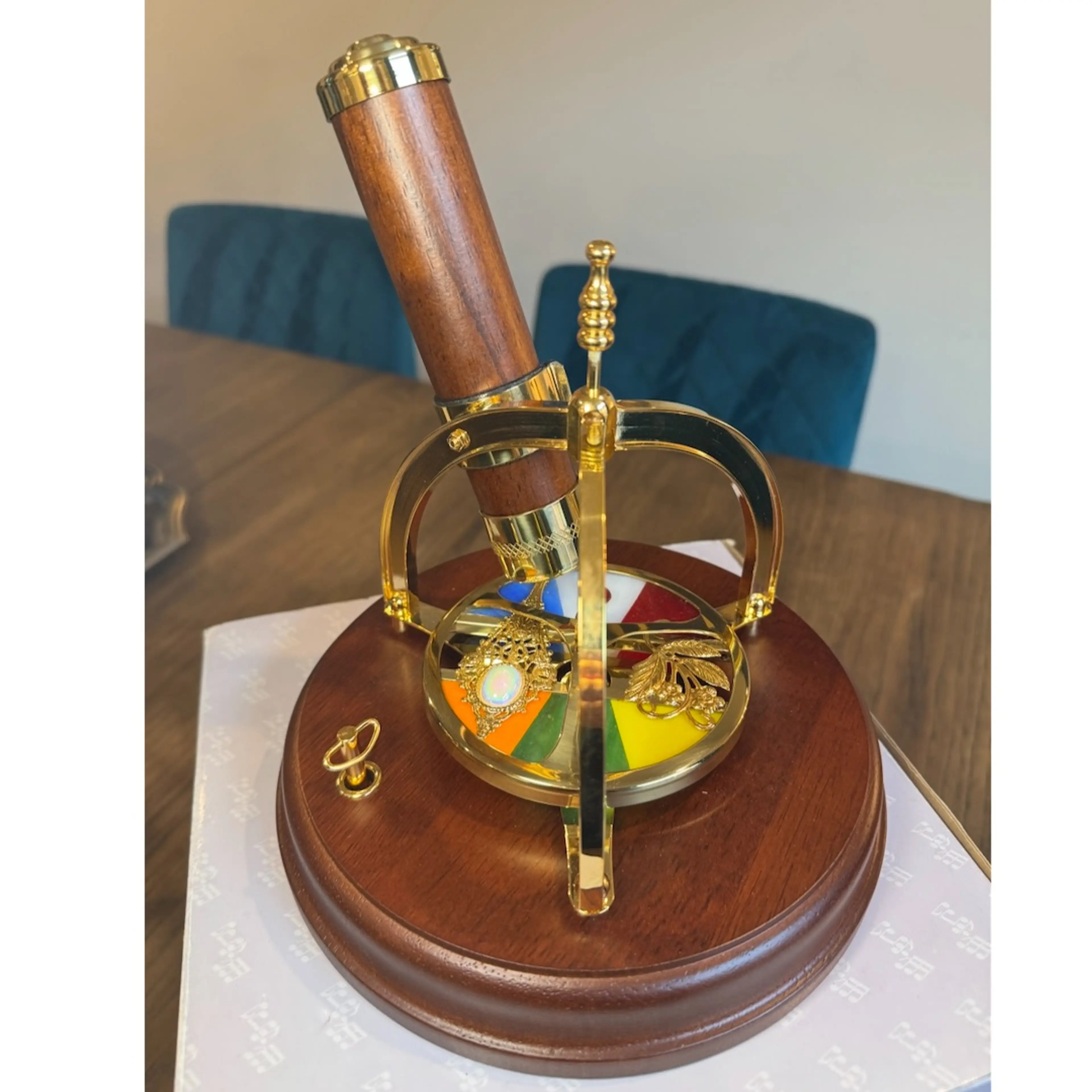 Image 1 of 7