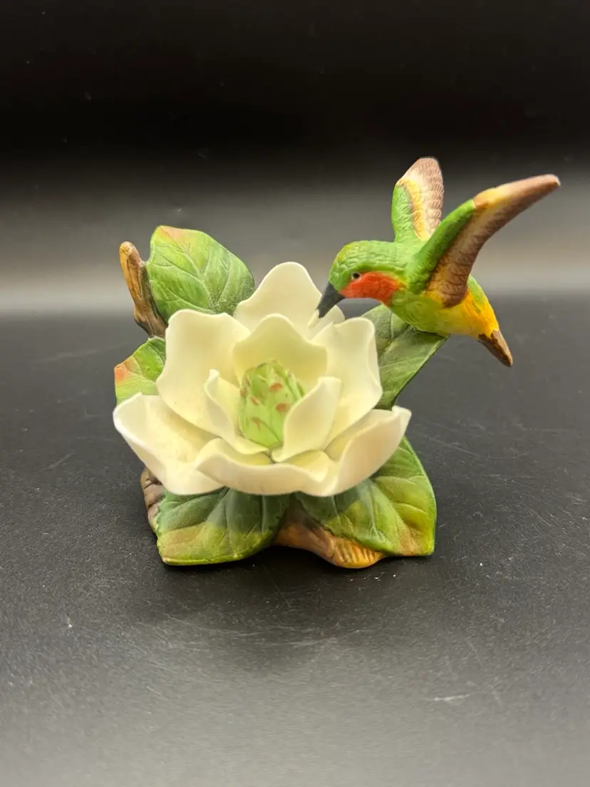 Vintage Porcelain Hummingbird And Magnolia Flower Figurine - YH 1997