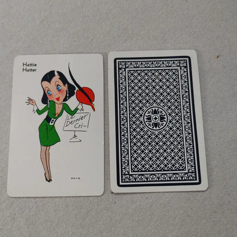 1 single swap card. Old Maid by Whitman. 1940-1950. Hattie Hatter.
