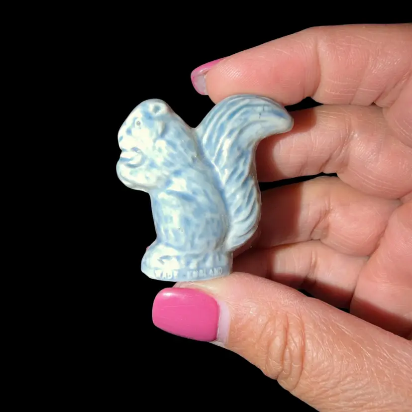 Wade Whimsies squirrel figurine