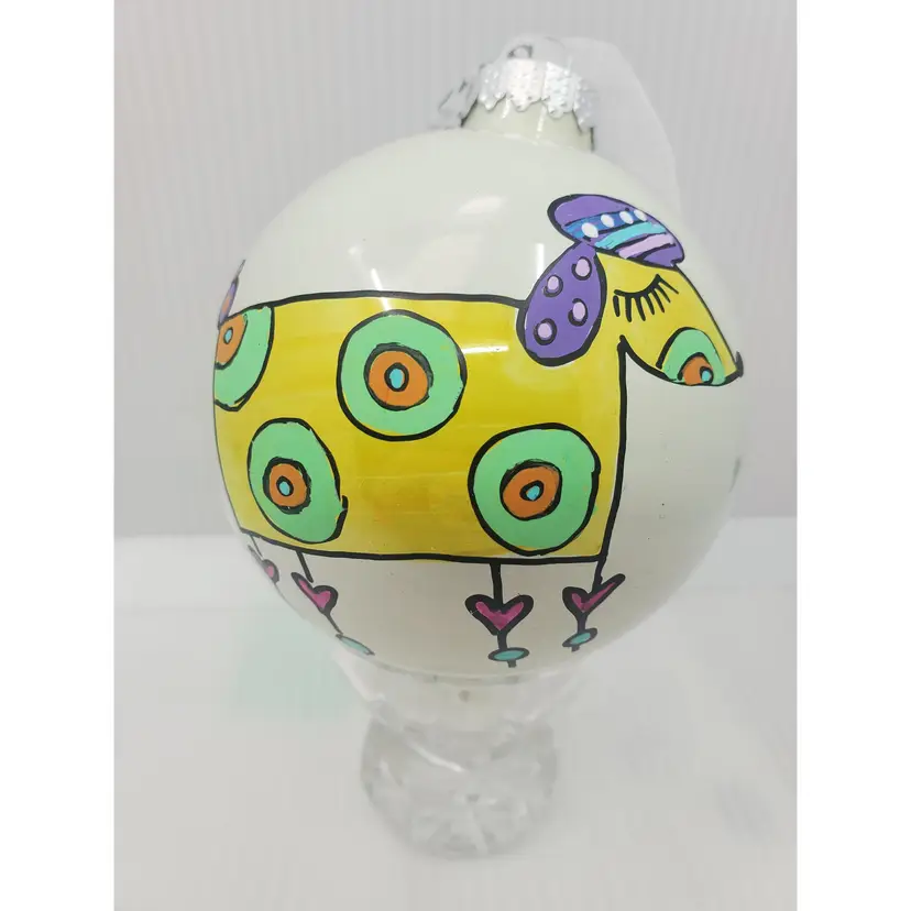 SASSY LOVE... DOGS WITH PERSONALITY COLLECTION  
3.5" Glass Ornament Personalizing Available