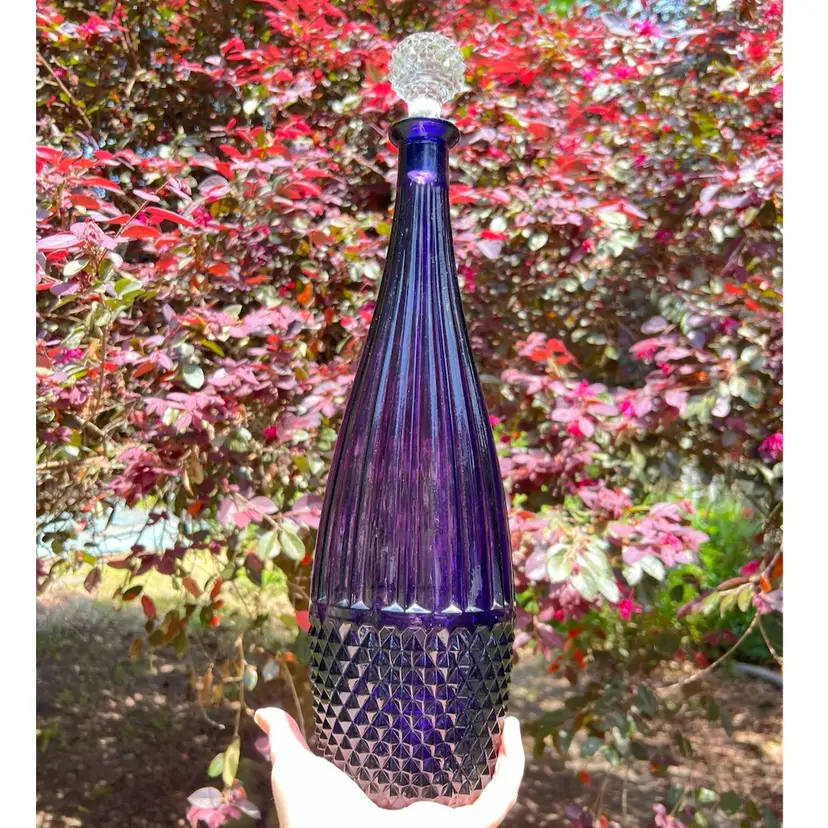 Empoli Rossini Purple Decanter Genie Bottle. Crystal Stopper (not original). 16 3/4” with stopper.