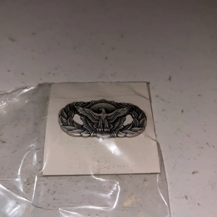 Badge, Qualification, Basic Security, Police Functional A.F. Pin.