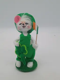 Annalee Doll 6" St. Patrick's Day White Mouse in Overalls , Shamrock & Flag.
