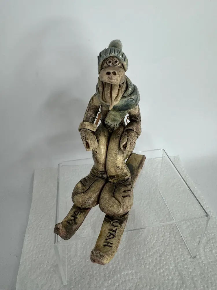 Handmade Weird & Derpy Skiing Lizard Vintage Studio Art … Pottery?
