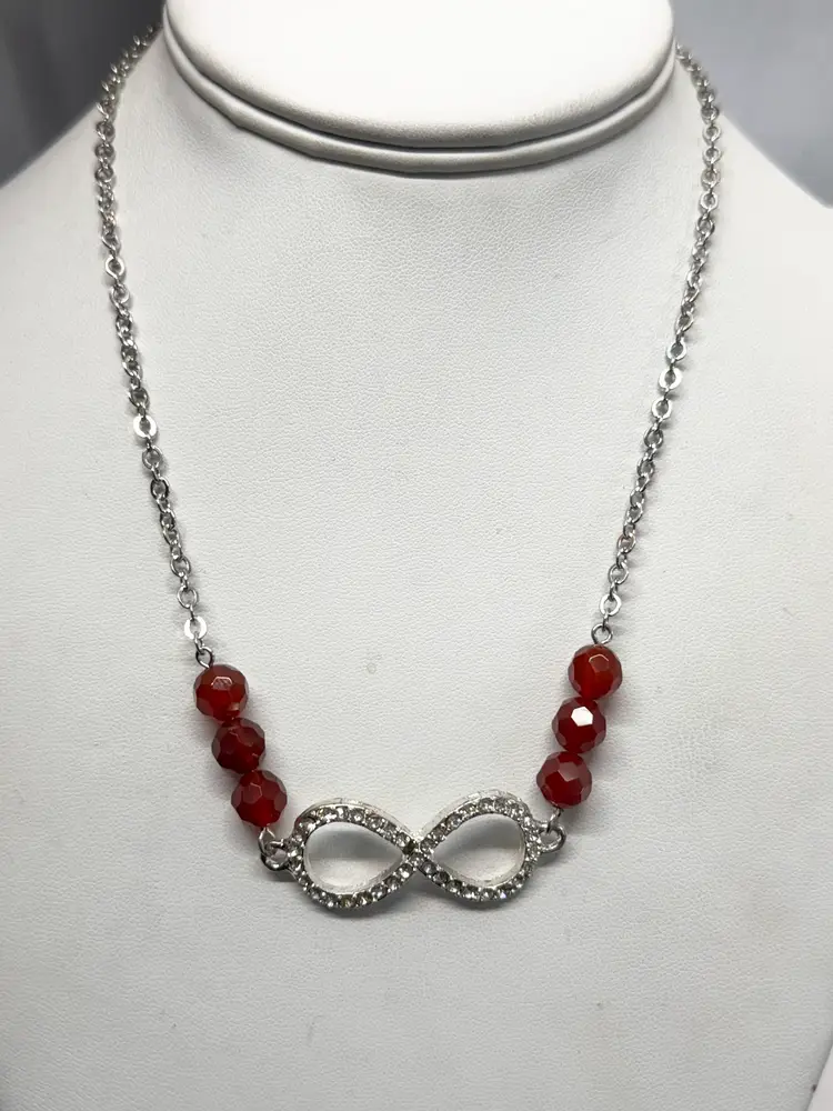 Vintage rhinestone infinity sign carnelian semi precious bead necklace