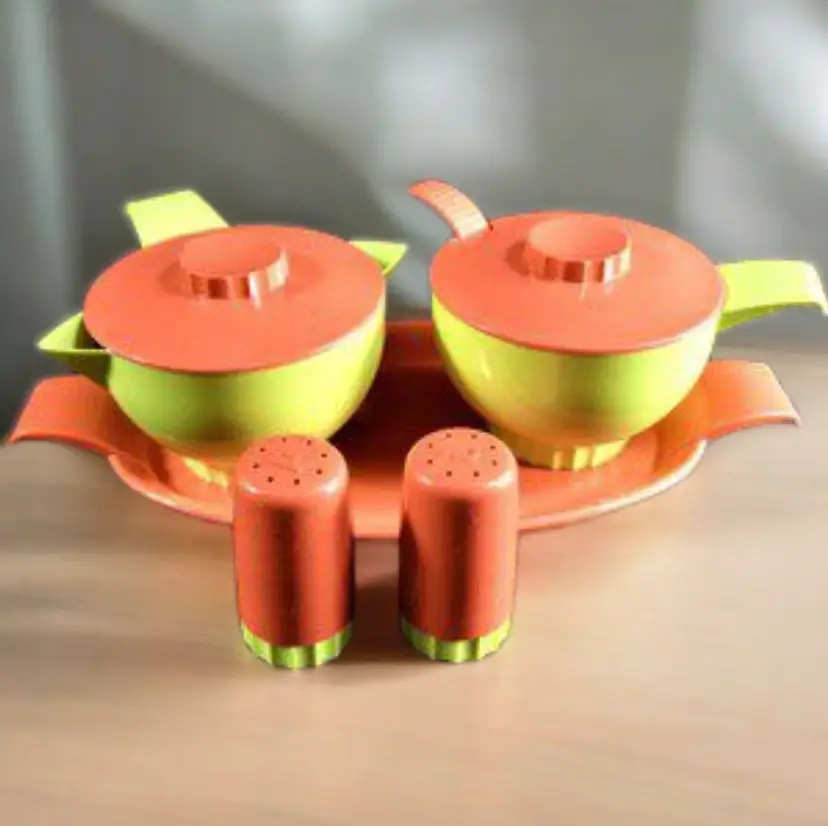 VTG Federal Tool Corp Sugar & Creamer Plastic Green Coral Pink Mid Century