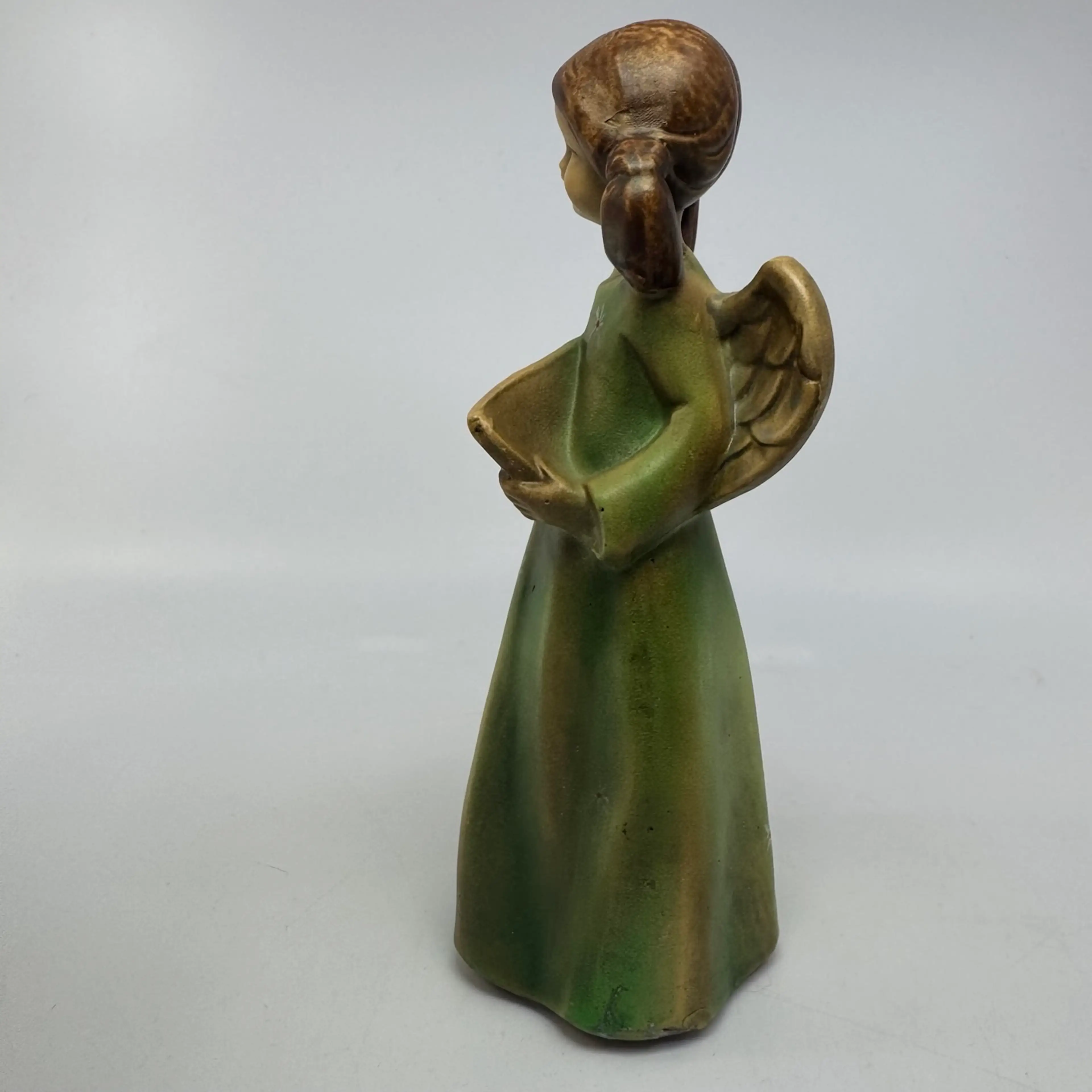 Image 4 of 20