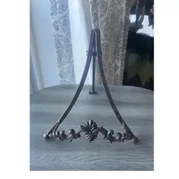 Vintage Wrought Iron Tabletop Display Easel / Plate Holder Ornate Scroll Accents