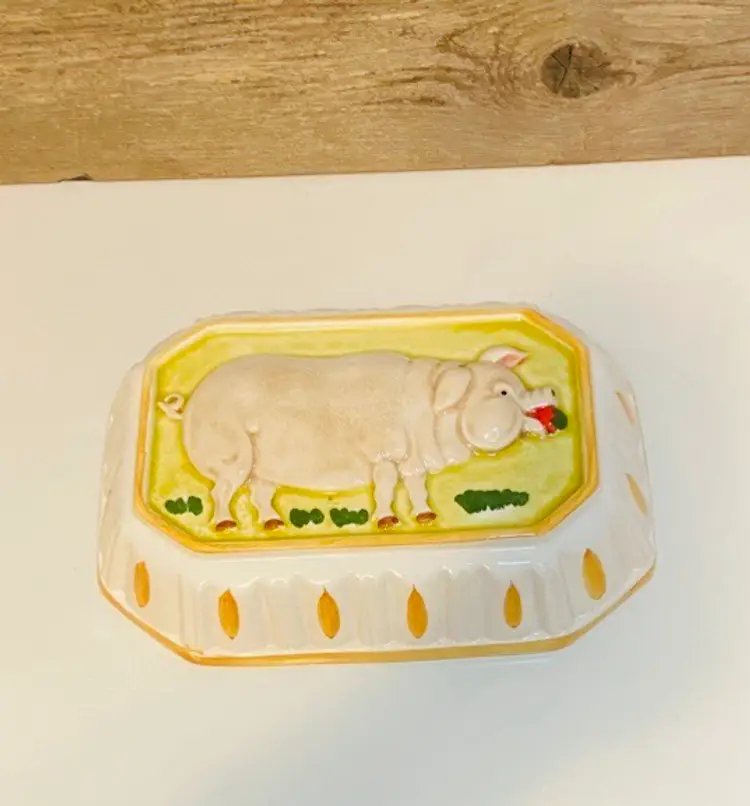 Vintage Ceramic Pig Jello Pudding Mold Wall Decor Farmhouse CottageCore Retro Country