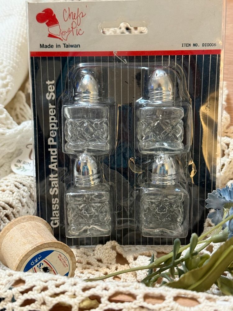 ChefsPic Cut Glass Salt Shakers