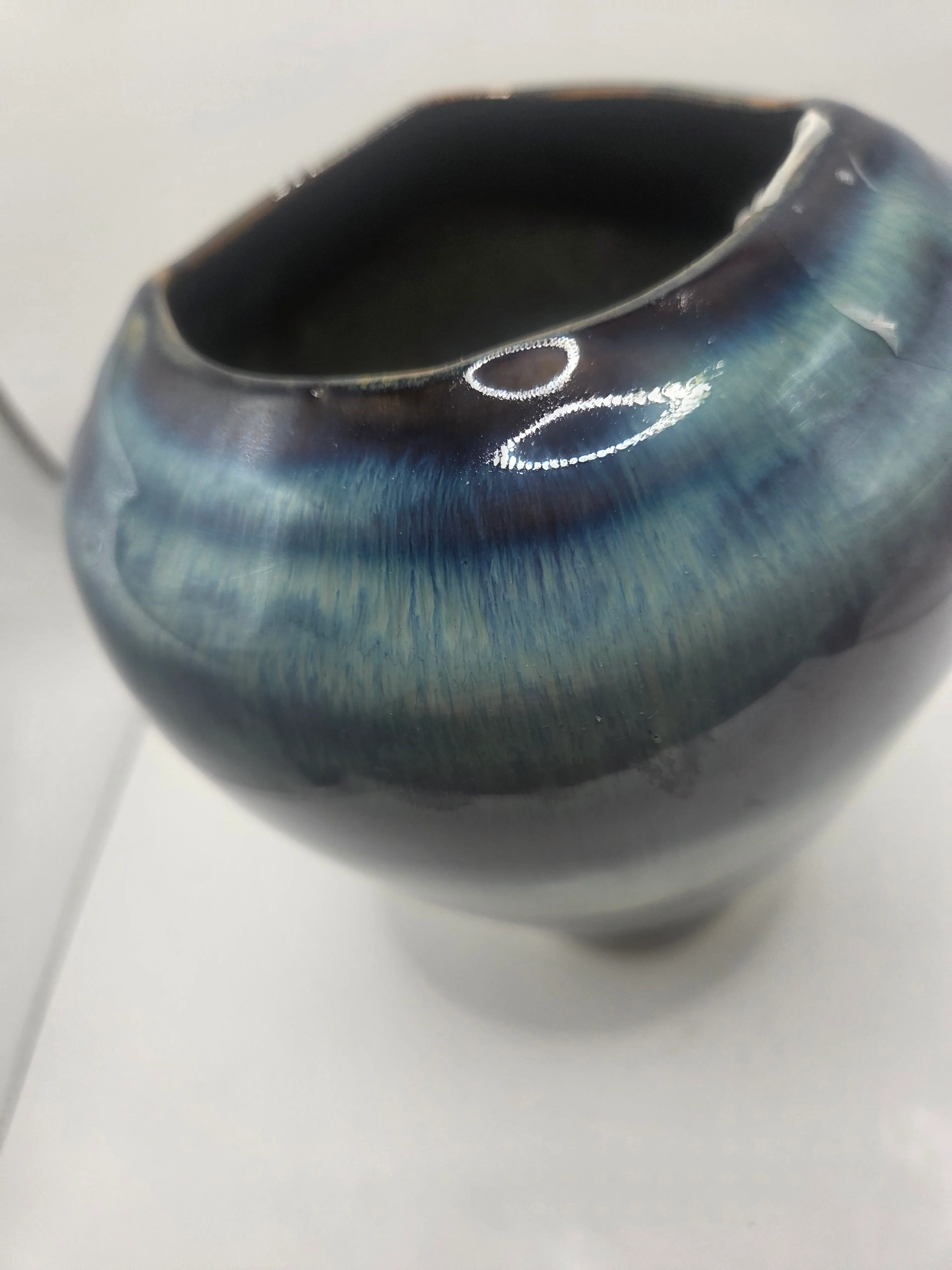 Image 2 of 6