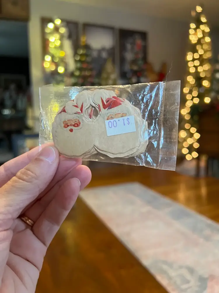 New Old Stock Santa Garland