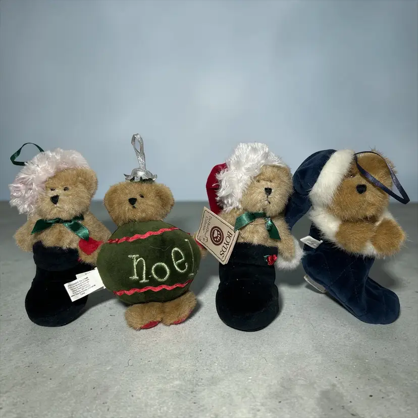 4 Boyd's Bears Mini Plush Bear Ornaments Santa Hat Stockings Noel Ornament W/Tag