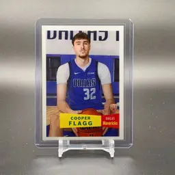 Cooper Flagg Topps Living Set RC