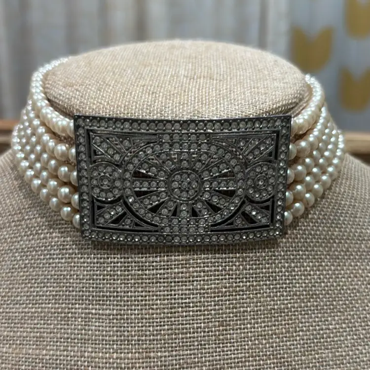 Stunning Carolee Multi Strand Pearl Choker With Rhinestone Centerpiece