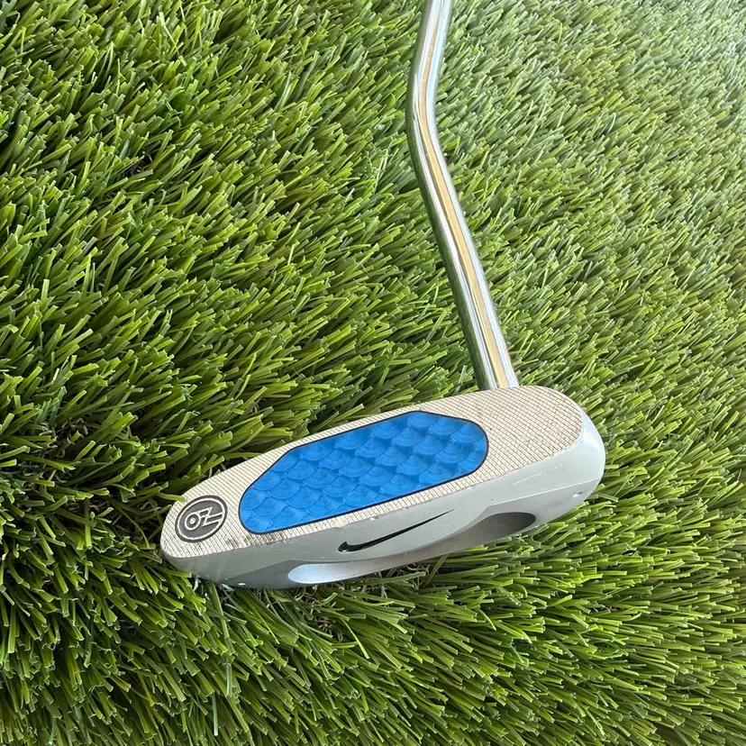 Nike Oz Blue Chip 43” RH Broomstick Putter