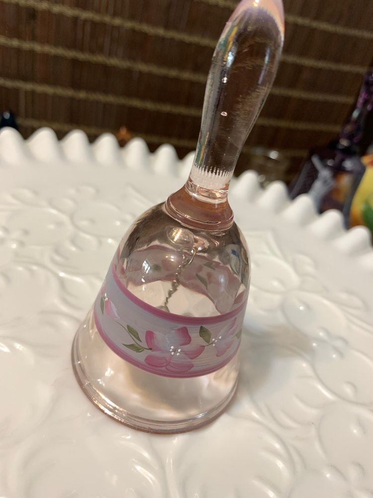 Fenton pink Mini bell