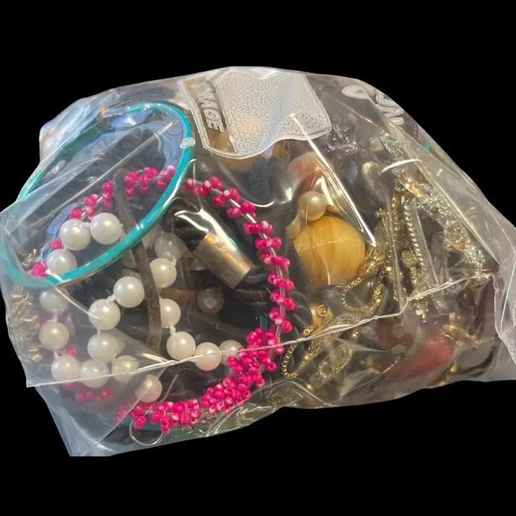 Crafting Jewelry/Beads (Recycled)