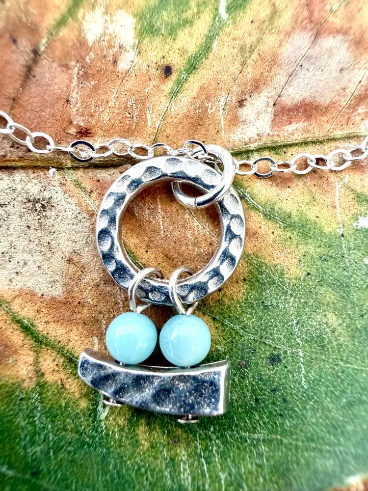 Southwest Style Blue Green Chalcedony Bead And Silver Pendant Necklace