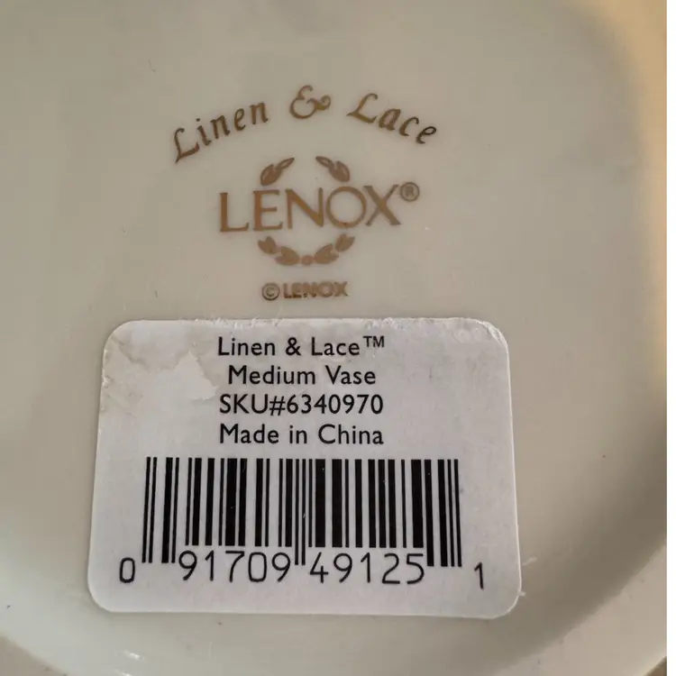 Lenox Linen & Lace Vase