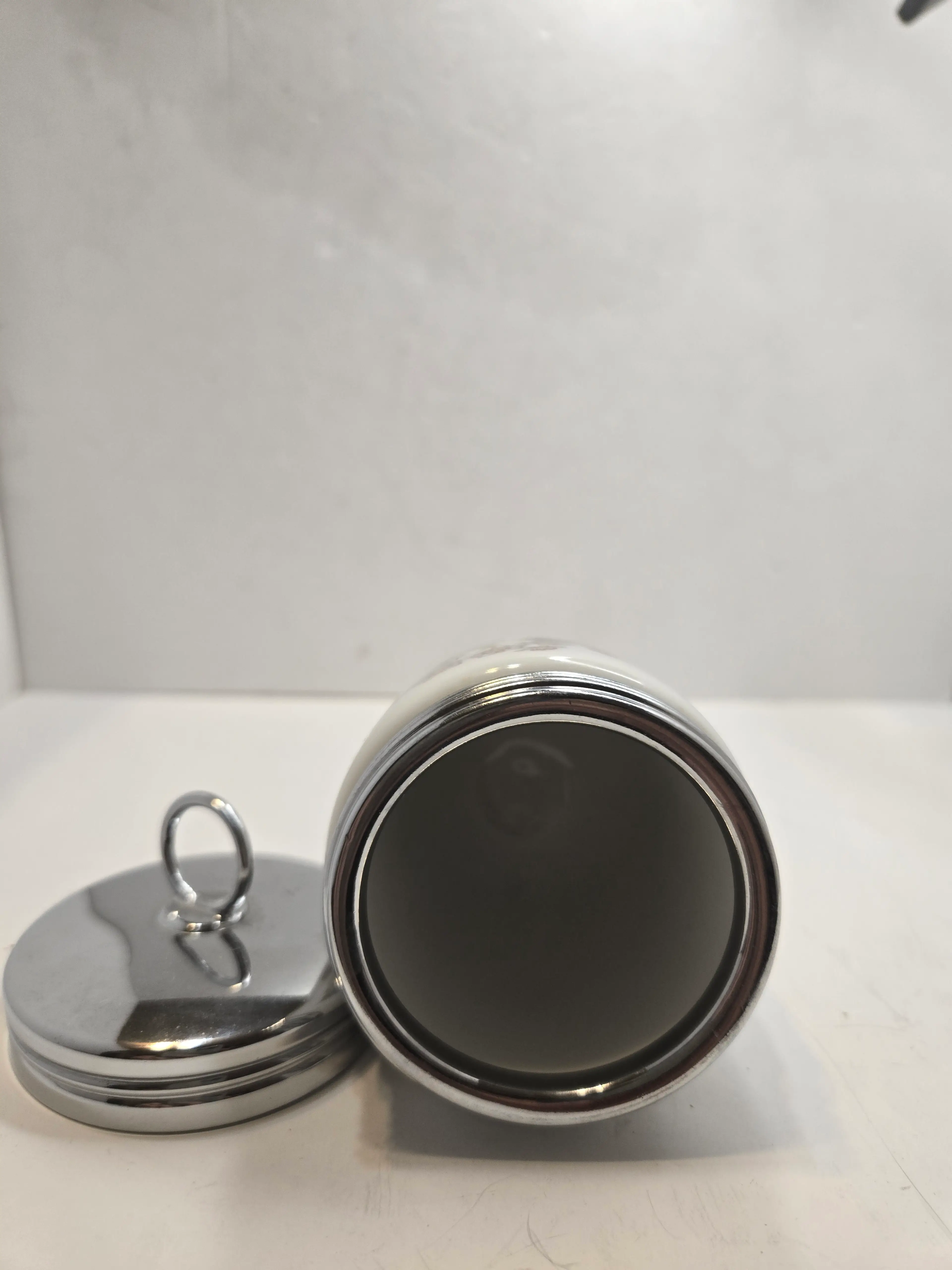 Image 4 of 4