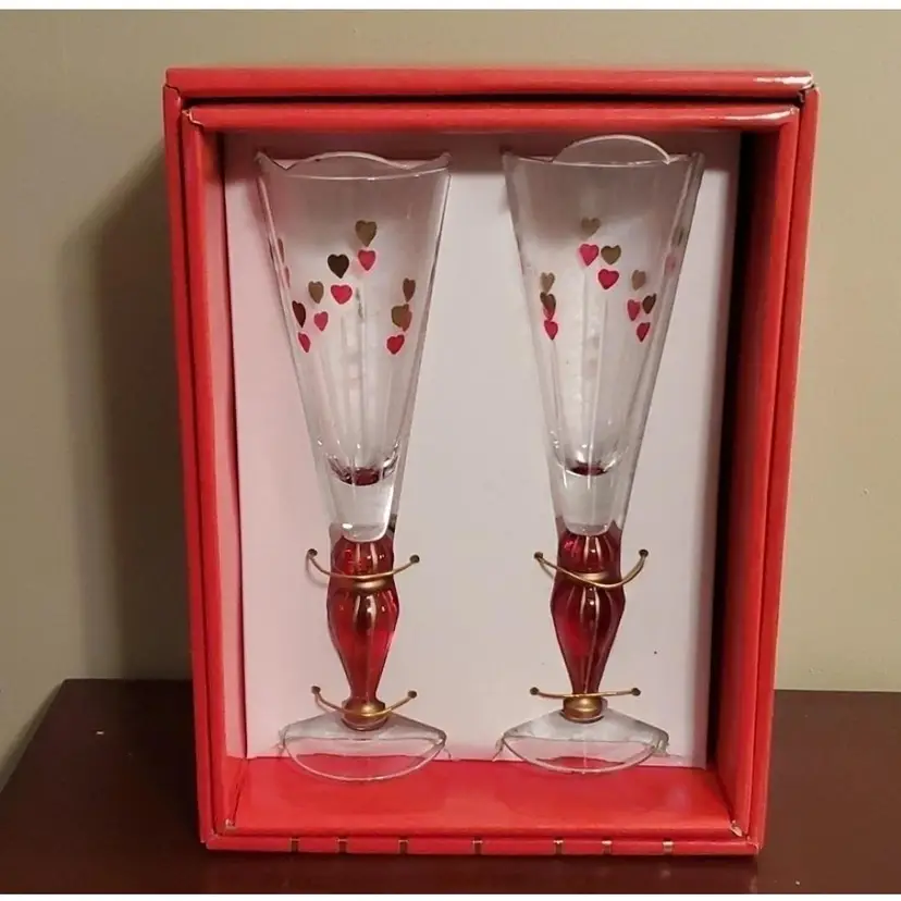 Mo Mo Panache Heart Champagne Flutes New