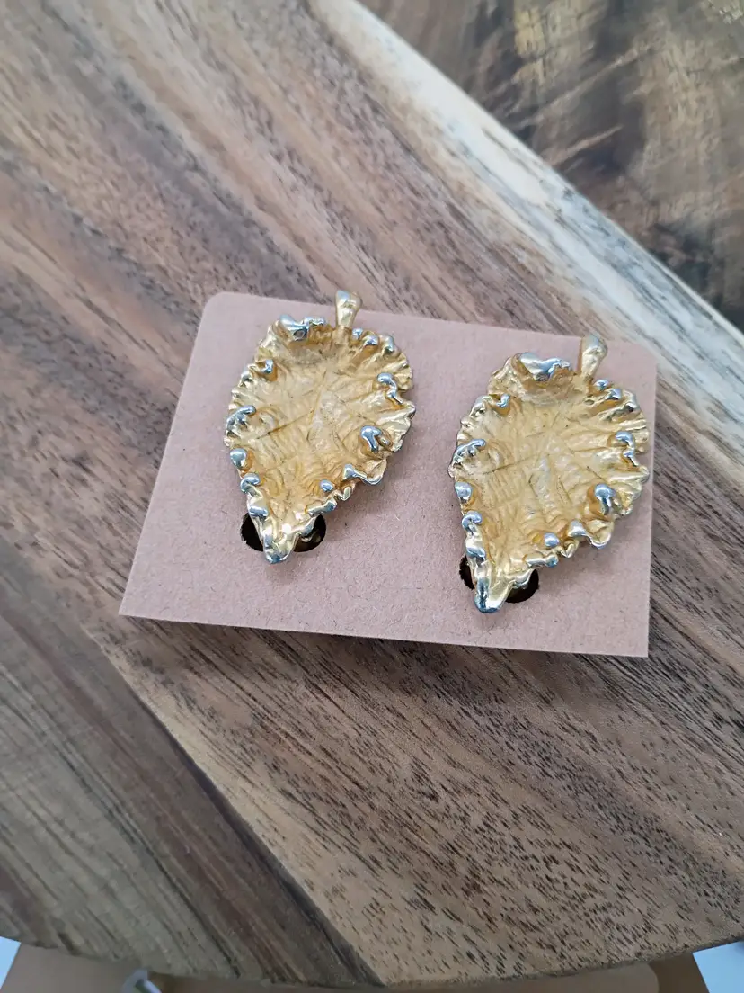 Vintage Napier Earrings Gold Tone Leaf Textured Ruffled Edge Clip On.