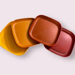 Vintage Tupperware 8” Lunch Plates 