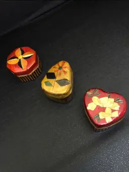 3 Hand-Crafted Wheat & Bamboo Mini Trinket / Pill Boxes with Lids