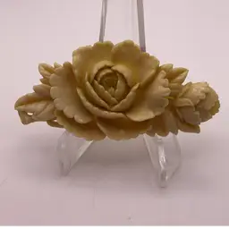 FFFT VTG Carved Celluloid Floral Brooch