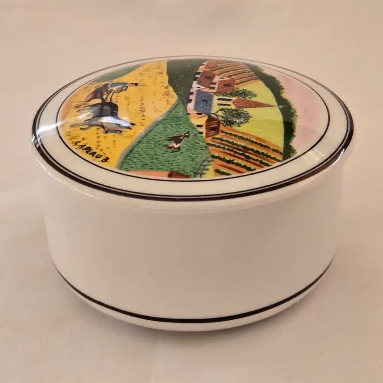Trinket Box Farming Scene Villeroy & Boch Luxembourg Design Naif 3" Diameter Signed