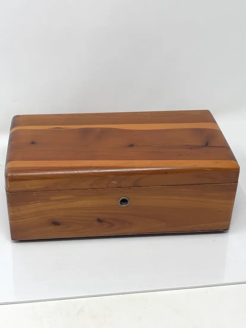 Lane Cedar Chest Salesman Sample Mehornay Furniture Company Kansas City, MO