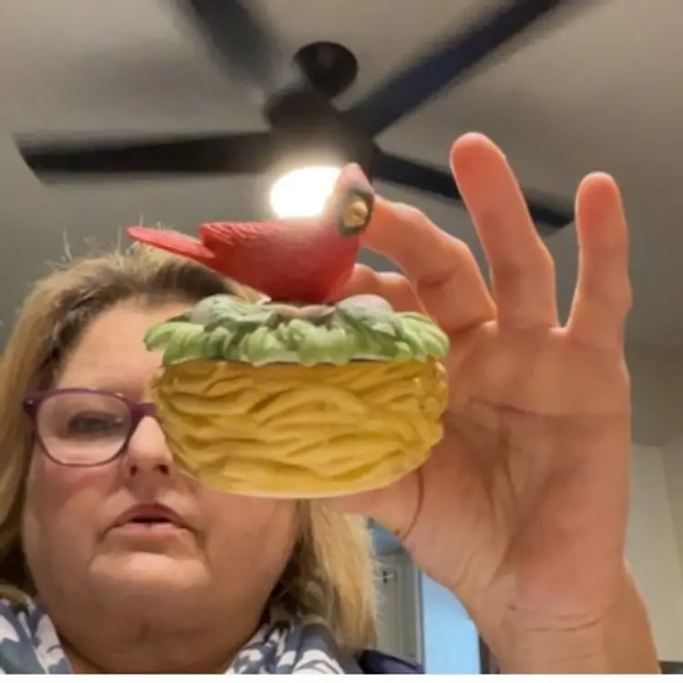 Cardinal On Nest With Eggs Trinket