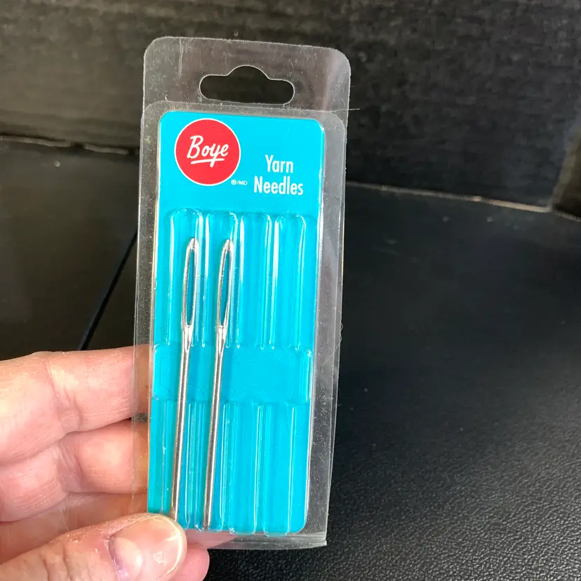 2-Metal Yarn Needles