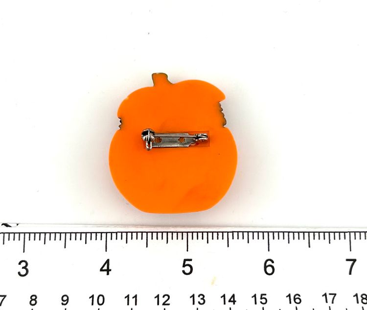 Vintage Plastic Pumpkin With Peeking Cat Halloween Brooch 2”x 1.5”