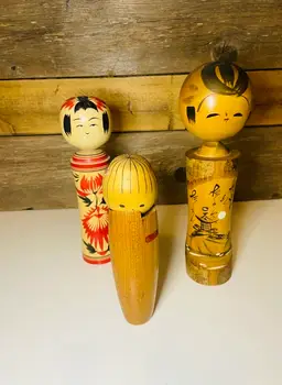 Vintage Set of 3 Japanese Kokeshi Dolls Folk Art Mid Century Modern Boho
