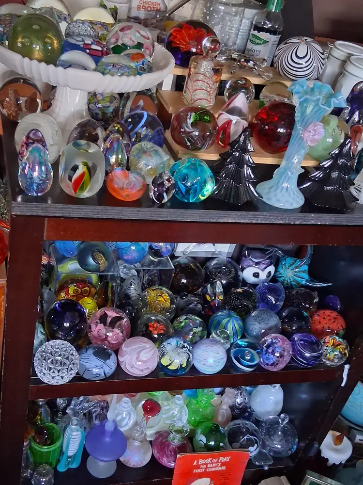 MEGA Paperweight Show! Many New Additions!