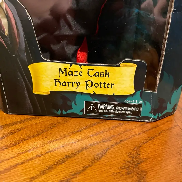 Neca Maze Task Harry Potter  12" Doll Limited Edition  4713/6000 NIB