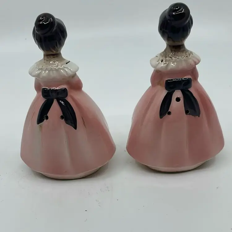 Vintage Enesco Prayer Ladies Ceramic Salt And Pepper Shaker Set, Pink, Japan
