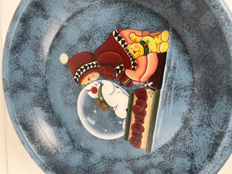 Christmas Winter Hand Painted Pie Dish Child Snowman Snow Globe Blue Spongeware Signed Vickie Dyer