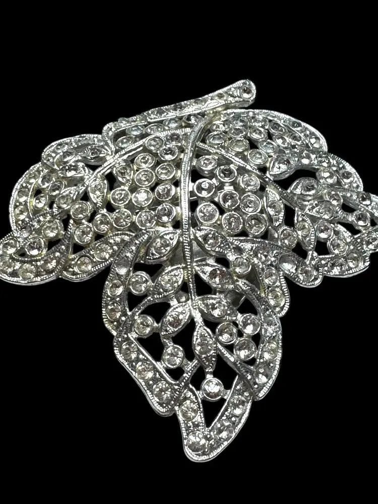 Art Deco Rhinestone Leaf Dressy Dress Fur Clip