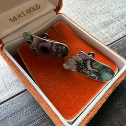 Vintage Feet Screw Back Earrings