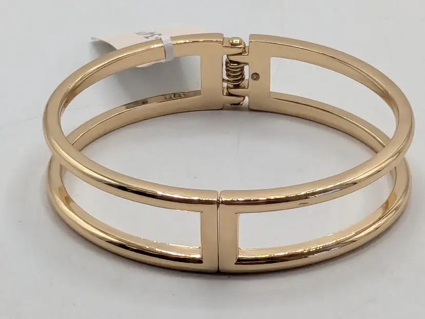 On 34th Gold Tone Hinged Bangle Bracelet NWT