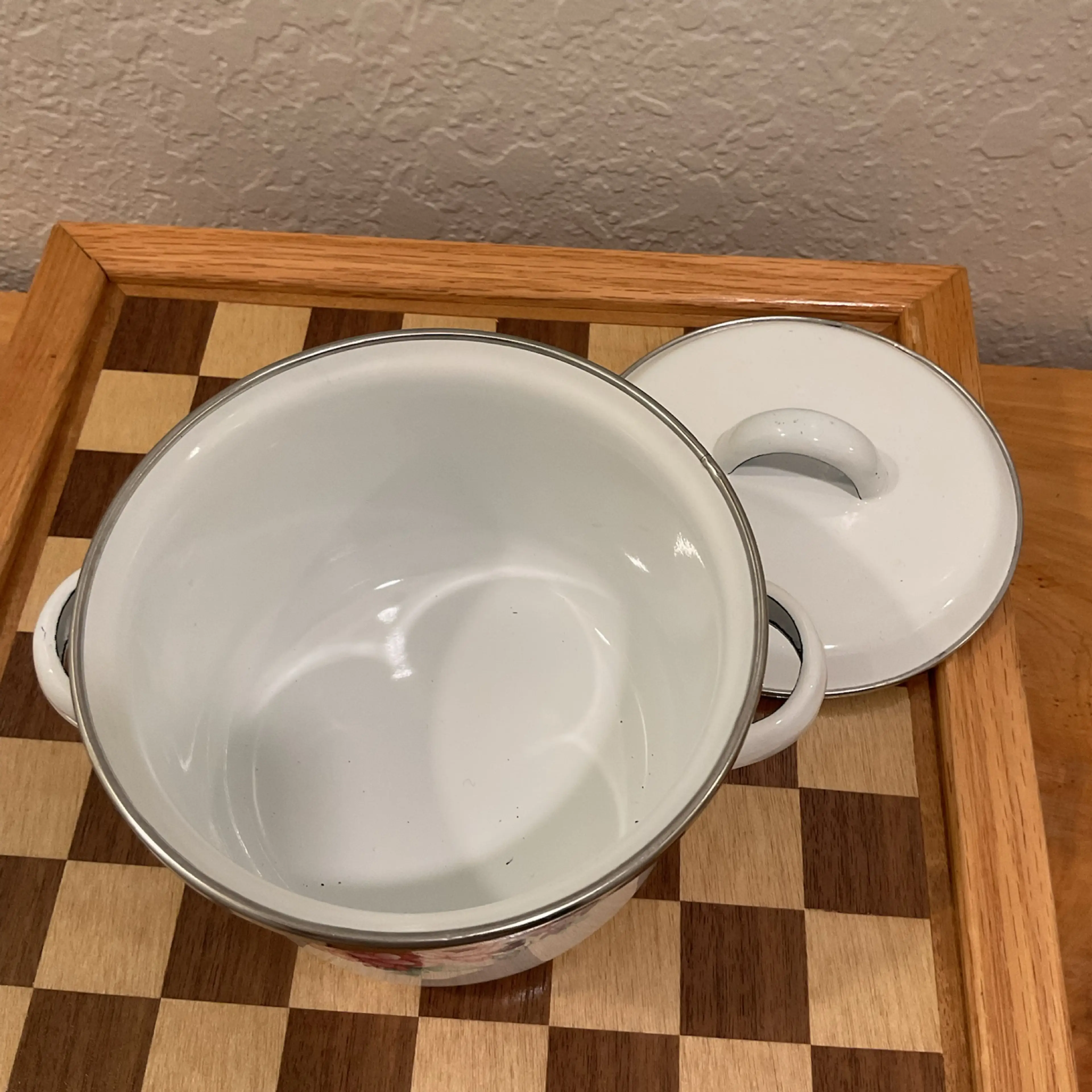 Image 2 of 2