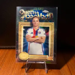 Eugenie Le Sommer 24/25 Topps Chrome UWCL Queens of Football /250