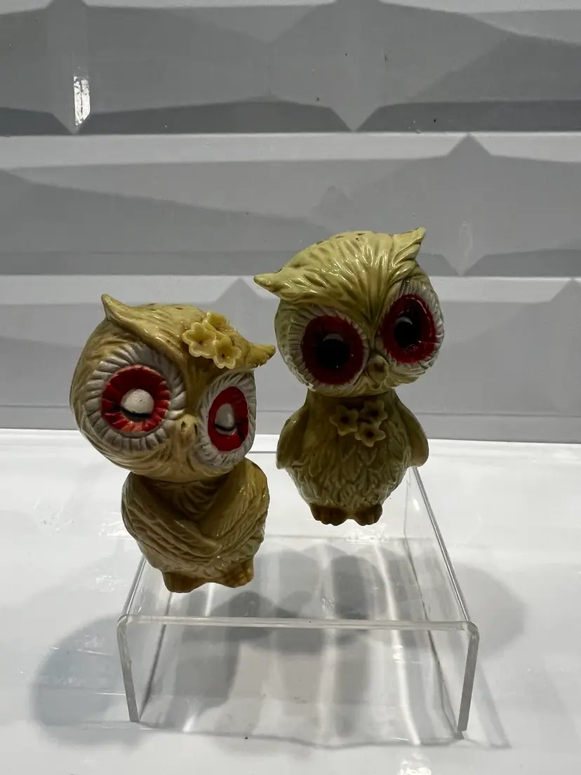 Yellow Owl Salt and Pepper Shakers 3" Super Cute