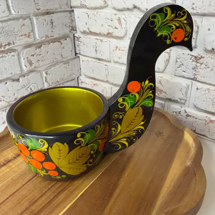 Vintage Khokhloma Swan Or Bird  Wooden Lacquer Bowl With Fruit On It.