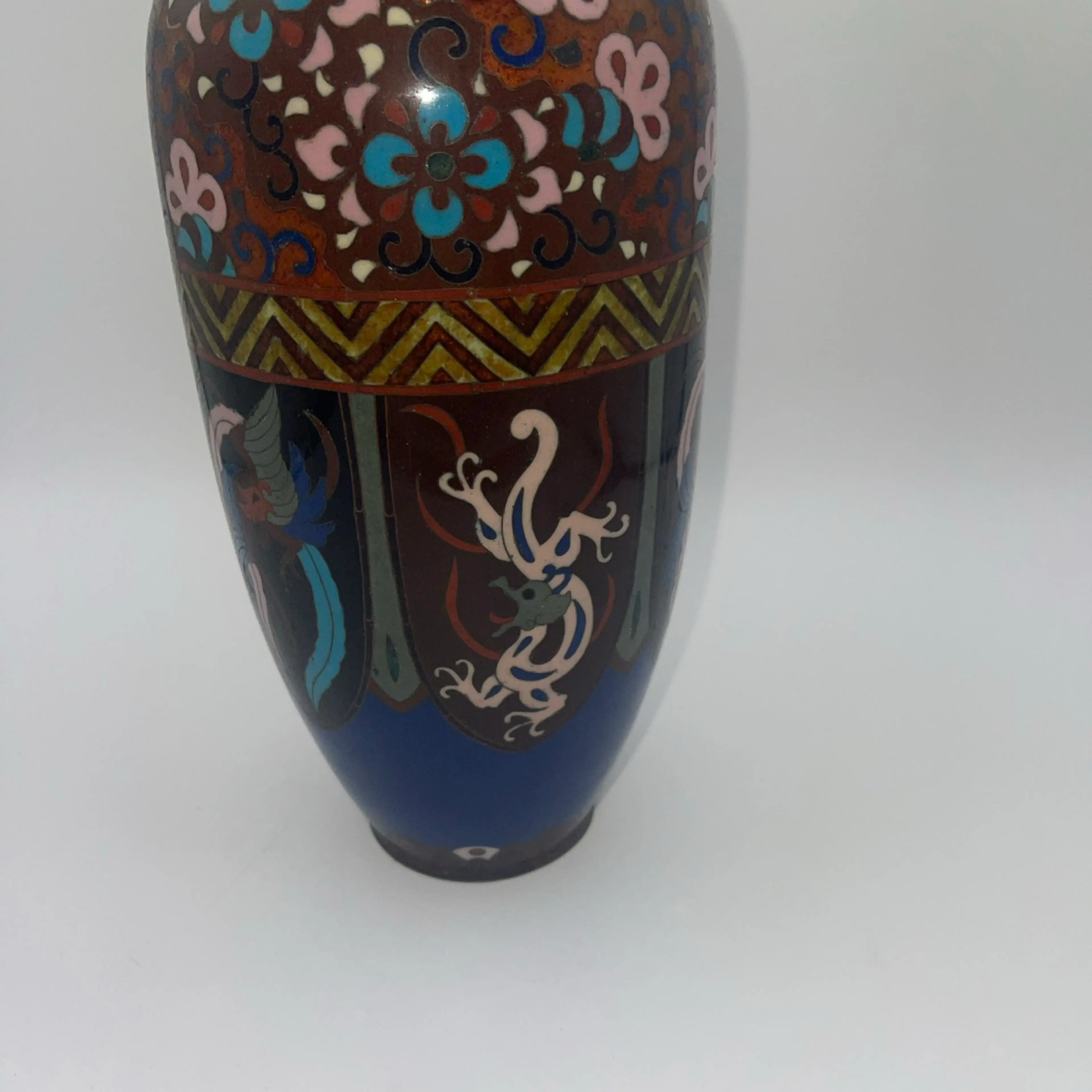 Image 2 of 18