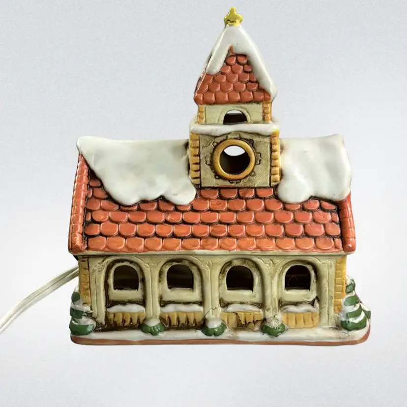 051. Lefton 6” Ceramic Christmas Church 1987  #06350 Lights Up!